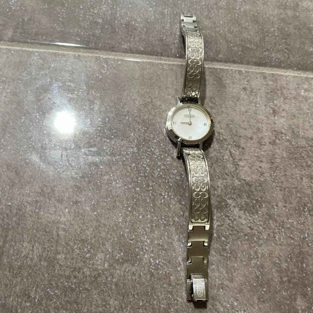 COACH WATCH - DIAMOND MARKERS, MOTHER OF PEARL, STAINLESS STEEL, WATER RESISTANT